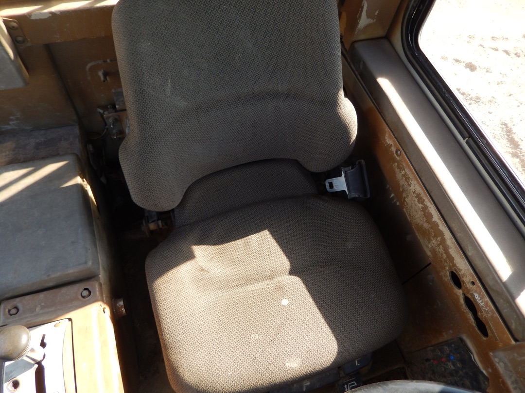 1997 CATERPILLAR D250E - Image 46